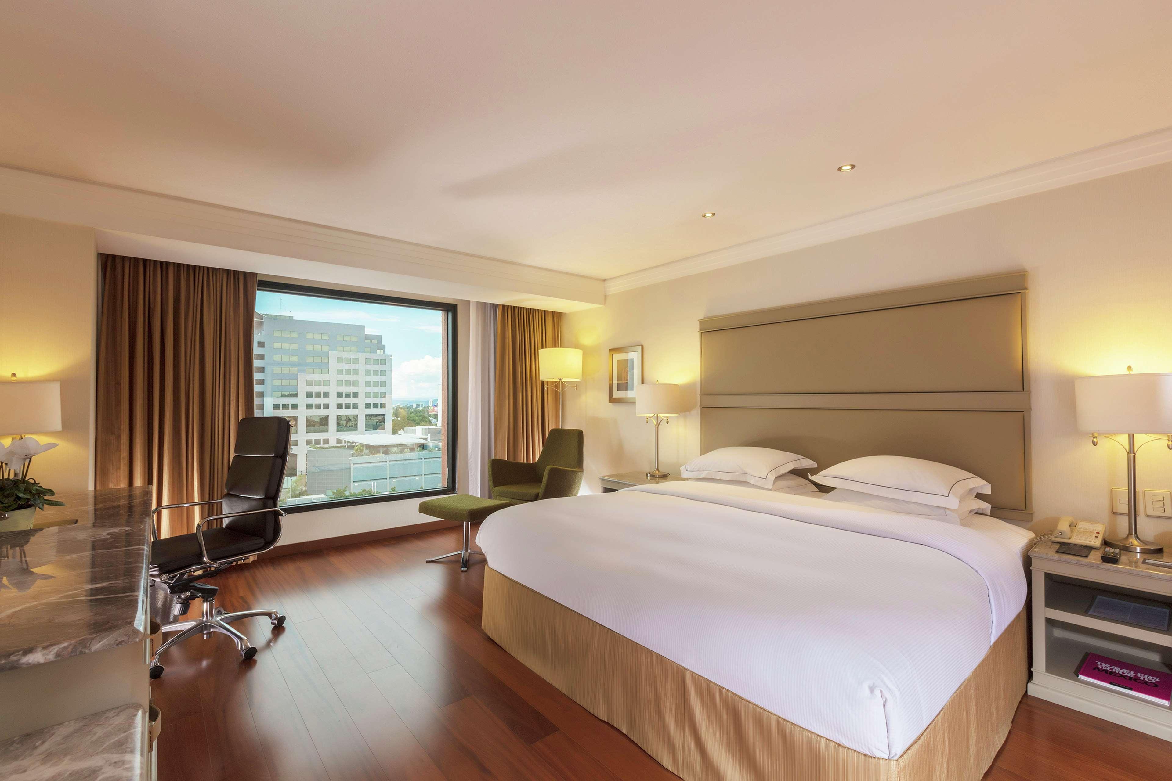 Barcelo Guadalajara Hotel Екстериор снимка Deluxe Room