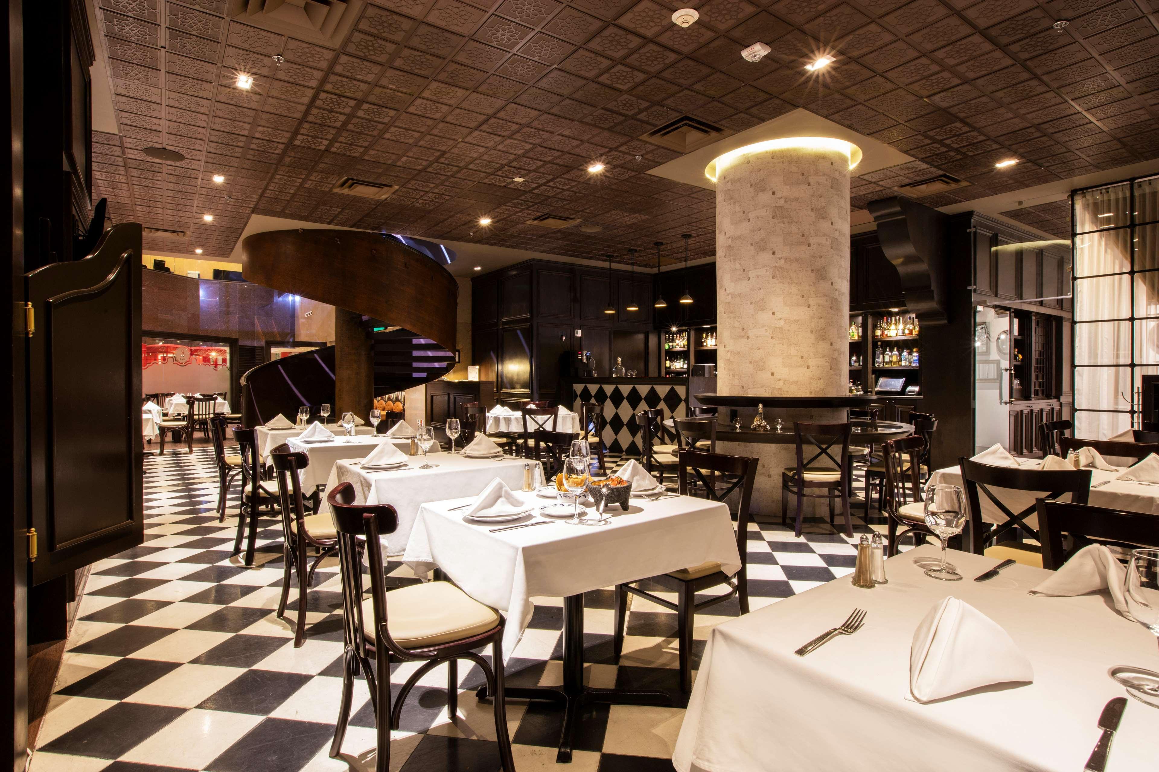 Barcelo Guadalajara Hotel Екстериор снимка Restaurant interior