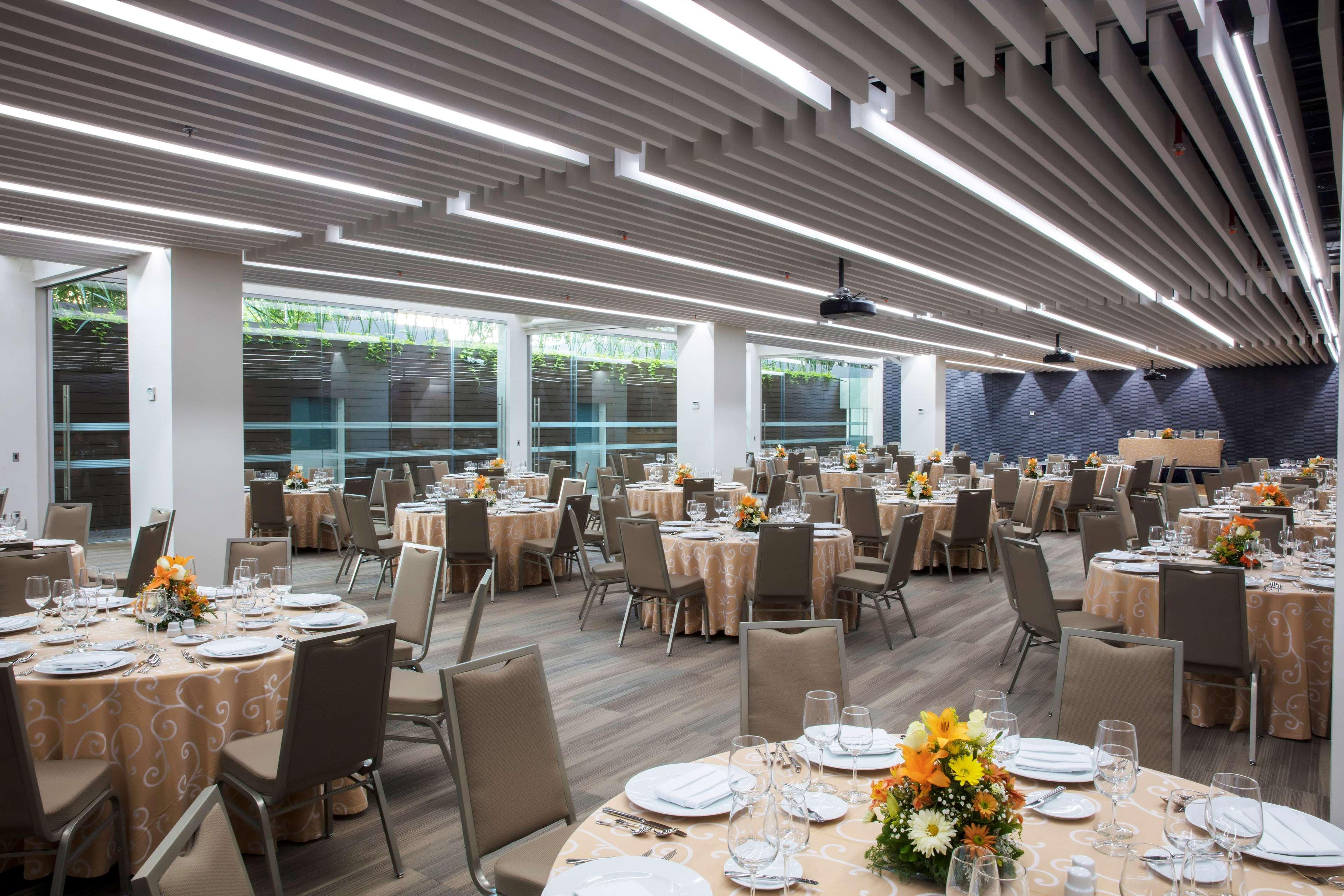 Barcelo Guadalajara Hotel Екстериор снимка The ballroom