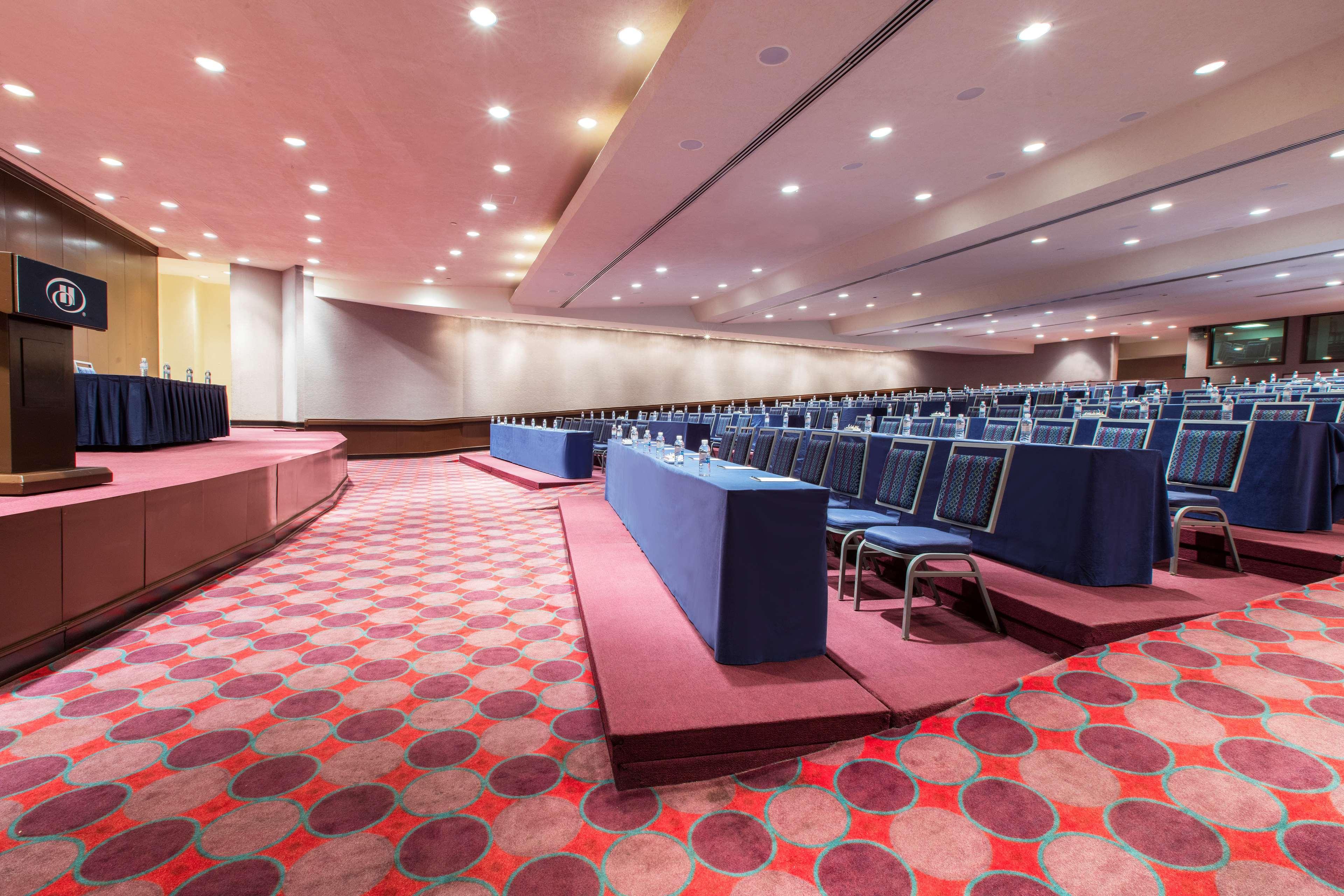 Barcelo Guadalajara Hotel Екстериор снимка The European Parliament's conference room